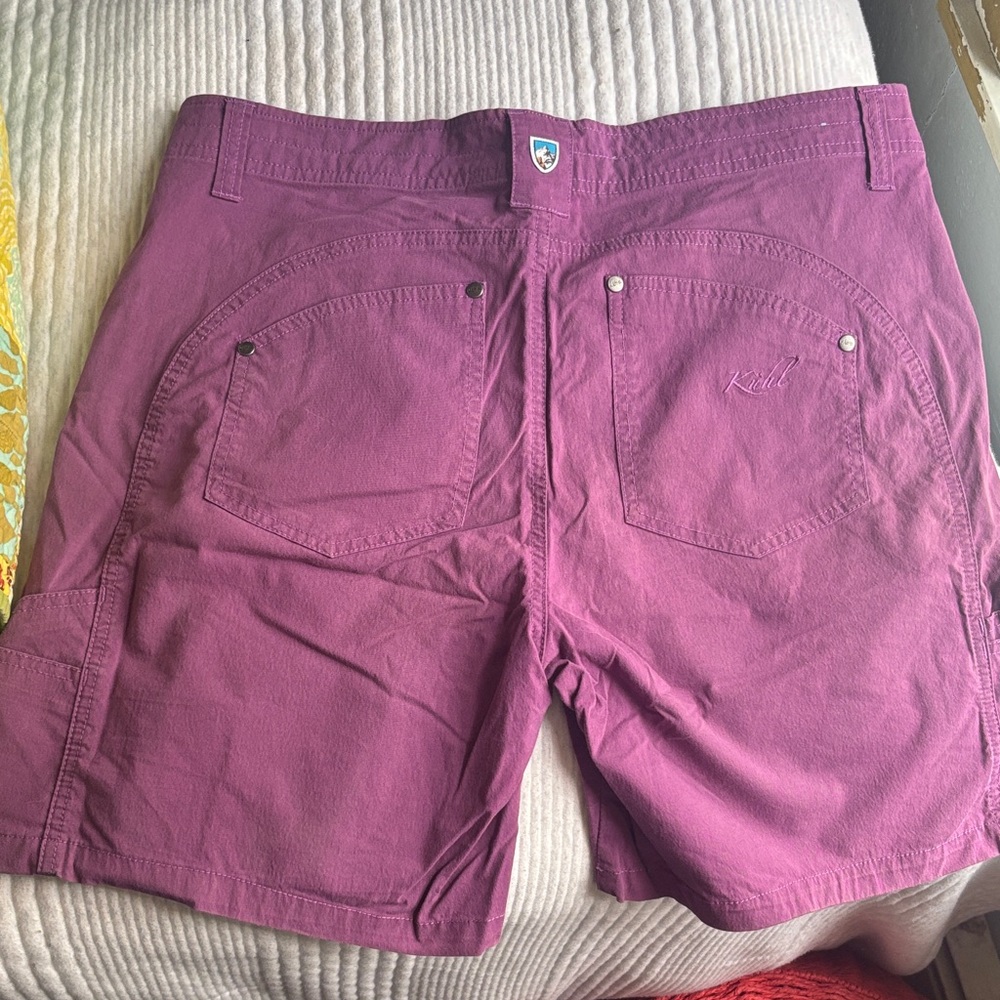 Kuhl Women's Plum Purple Outdoor Cargo Shorts. Size 12 but seem like a tight 10 - Picture 3 of 5